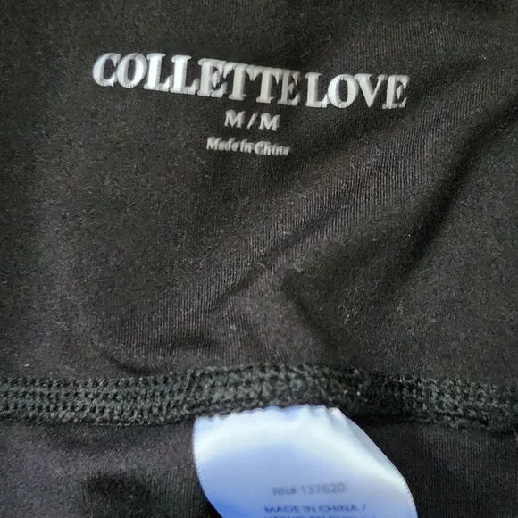 Sleek Black Women's Leggings - Picture 3 of 4